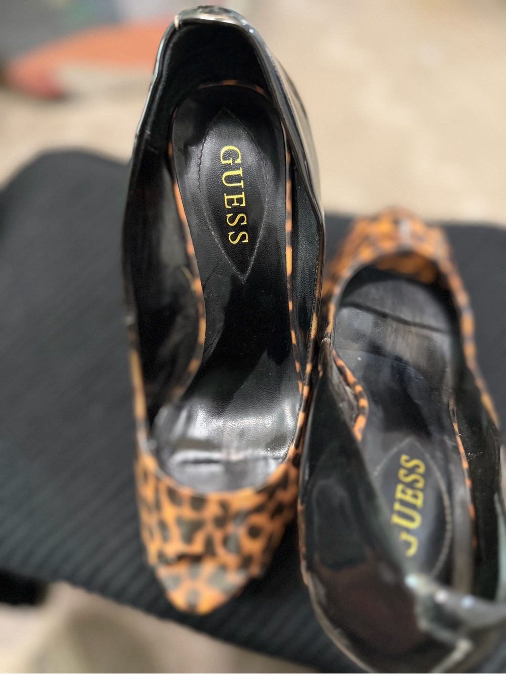 GUESS Leopard Print Pointed Toe Pumps - Black & Brown Spots